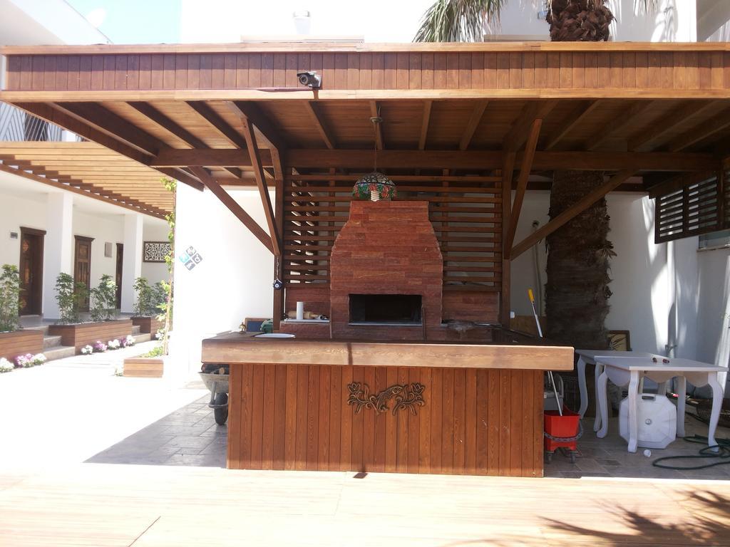 Meggs Bodrum Beach Restaurant & Hotel Ortakent Dış mekan fotoğraf